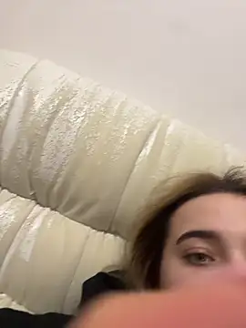 TiffanyCouture online show from February 28, 2026, 5:45 pm