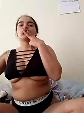 Snapshot of amomentofpassion_1 chatting on February 27, 2026, 12:16 pm amomentofpassion 1 online show from February 27, 2026, 12:16 pm