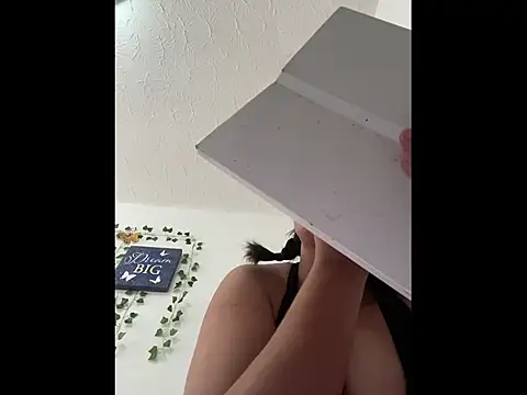 aurora bela online show from March 7, 2026, 10:04 pm