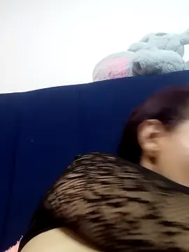 celeste kiss  online show from March 16, 2026, 5:44 am