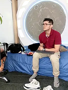 ritzabeth daniel online show from March 16, 2026, 2:19 am