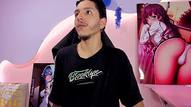 DanteLuxx online show from March 30, 2026, 4:03 am