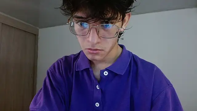 noah millerx online show from June 20, 2026, 8:14 pm