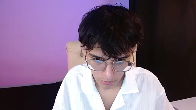 noah millerx online show from July 20, 2026, 9:06 pm