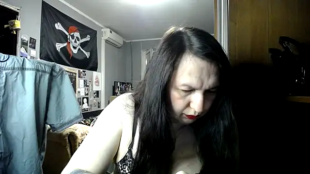 EvaBeautyXx online show from March 18, 2026, 6:53 pm