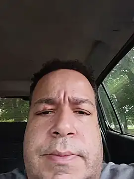 UrsoBissexualPauGrosso online show from April 9, 2026, 4:35 pm