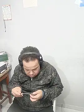 UrsoBissexualPauGrosso online show from May 23, 2026, 2:54 am