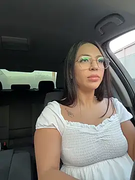 Bunny Lush online show from April 5, 2026, 4:08 am