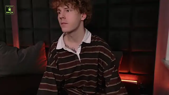 Snapshot of Mickey_Hawk chatting on March 2, 2026, 5:19 am Mickey Hawk online show from March 2, 2026, 5:19 am