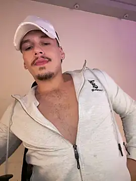NIKLAS BRAUNN01 online show from June 20, 2026, 1:54 am