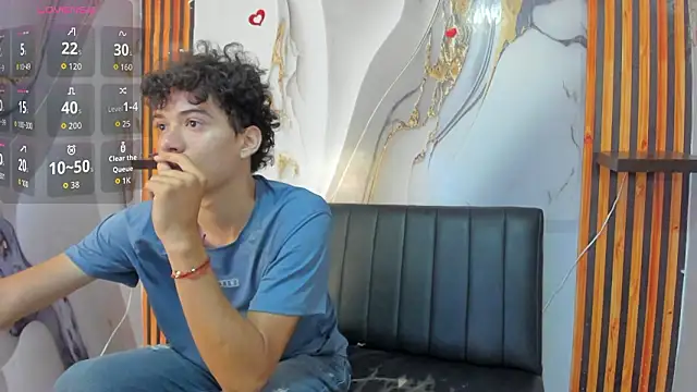 Snapshot of MiaBella_and_Max chatting on March 3, 2026, 12:01 pm MiaBella and Max online show from March 3, 2026, 12:01 pm