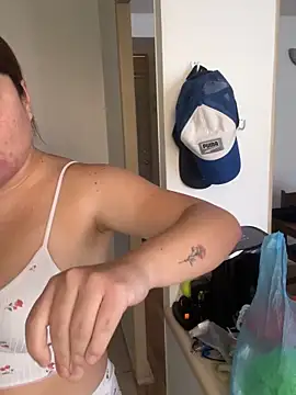 WHITEWOMEN 2 online show from March 11, 2026, 12:54 pm