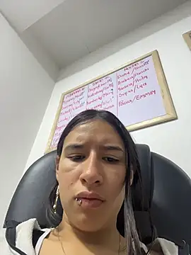 Snapshot of LilyRossi_ chatting on July 9, 2026, 12:48 pm LilyRossi online show from July 9, 2026, 12:48 pm