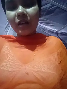 Snapshot of SumonaMoni chatting on March 1, 2026, 4:40 pm SumonaMoni online show from March 1, 2026, 4:40 pm