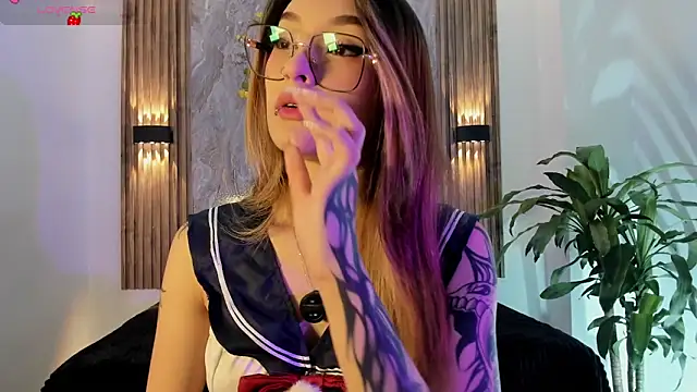 Melodylanee online show from May 23, 2026, 11:09 am