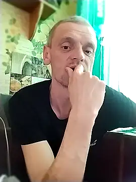 Snapshot of Maximuss69 chatting on March 4, 2026, 6:10 am Maximuss69 online show from March 4, 2026, 6:10 am