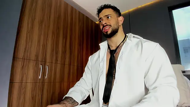 massimo visconti online show from March 15, 2026, 2:57 pm