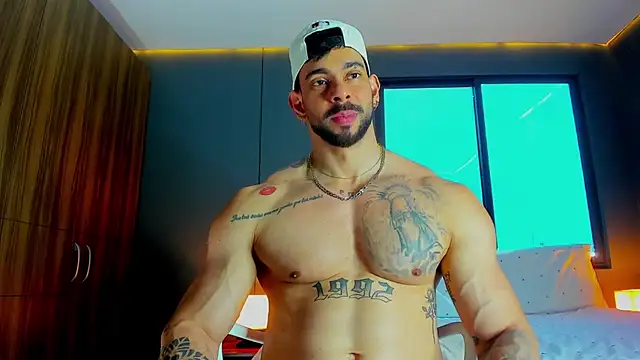 massimo visconti online show from March 27, 2026, 2:40 pm