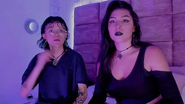 CaliferAndAurora online show from March 30, 2026, 3:52 am