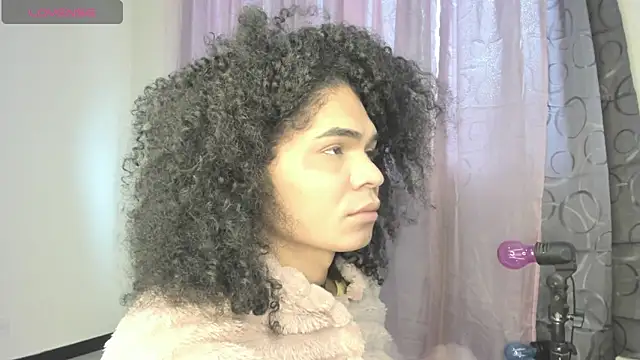 V-nus online show from April 11, 2026, 3:16 pm