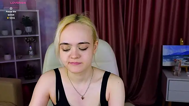 Bambi Bloom online show from March 21, 2026, 5:19 am