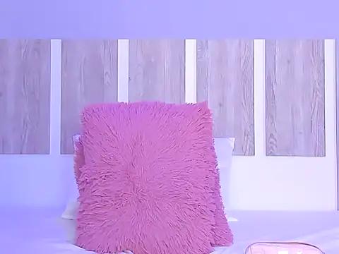 EmilySearss online show from March 19, 2026, 7:47 pm