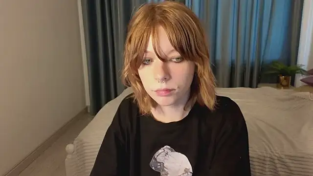 MollySally online show from July 10, 2026, 4:12 am