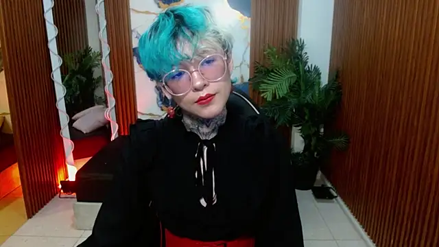 Lyra tay online show from April 10, 2026, 7:10 pm