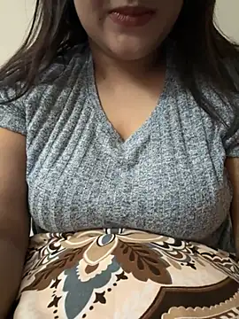 Snapshot of Malluqueen chatting on February 28, 2026, 8:30 pm Malluqueen online show from February 28, 2026, 8:30 pm