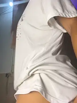 Julieta-velvet online show from April 12, 2026, 11:57 am