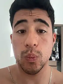 David-latinlover online show from July 19, 2026, 7:32 pm