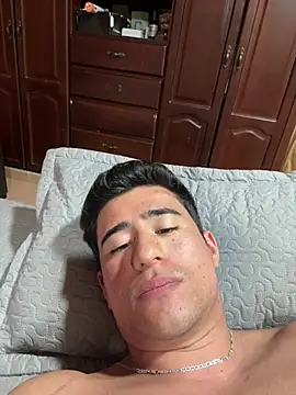 David-latinlover online show from July 5, 2026, 4:30 am