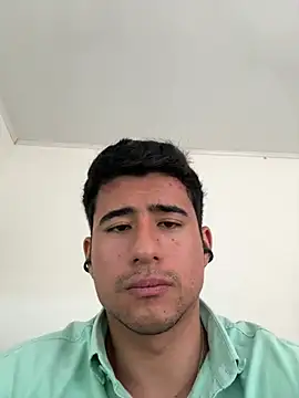 David-latinlover online show from July 7, 2026, 3:04 pm