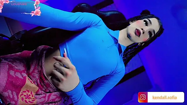 Sophiaa doll  online show from June 12, 2026, 5:38 am