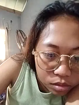 angelpinay44 online show from March 20, 2026, 10:44 pm