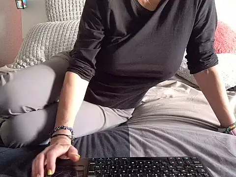 mariaplaya online show from April 4, 2026, 6:53 am