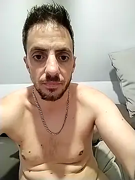 Snapshot of hommebi64 chatting on March 2, 2026, 9:16 am hommebi64 online show from March 2, 2026, 9:16 am