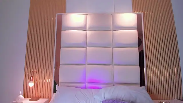 Megaan Rousee online show from April 1, 2026, 1:41 pm