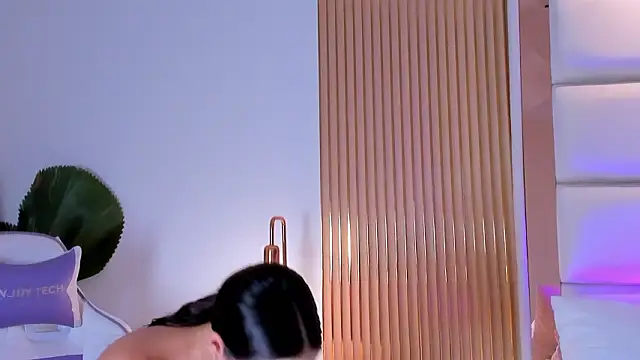 Megaan Rousee online show from March 8, 2026, 2:09 pm