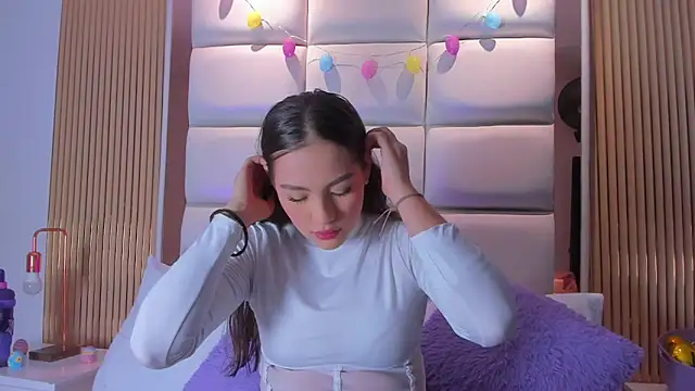 Megaan Rousee online show from April 3, 2026, 11:49 am