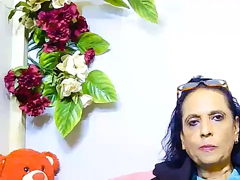 Hot queen58 online show from June 2, 2026, 6:24 am