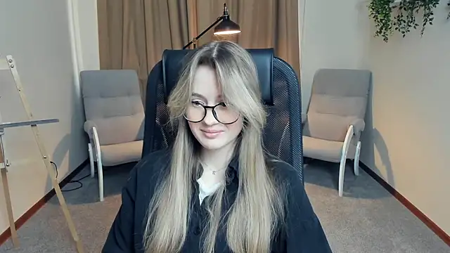 DortheaHupy online show from March 4, 2026, 8:00 am