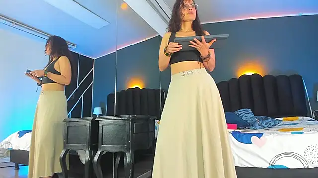 ShaylaMars online show from March 27, 2026, 11:44 am