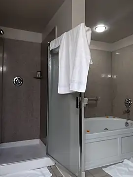 Snapshot of VelvetRae chatting on March 3, 2026, 7:37 am VelvetRae online show from March 3, 2026, 7:37 am