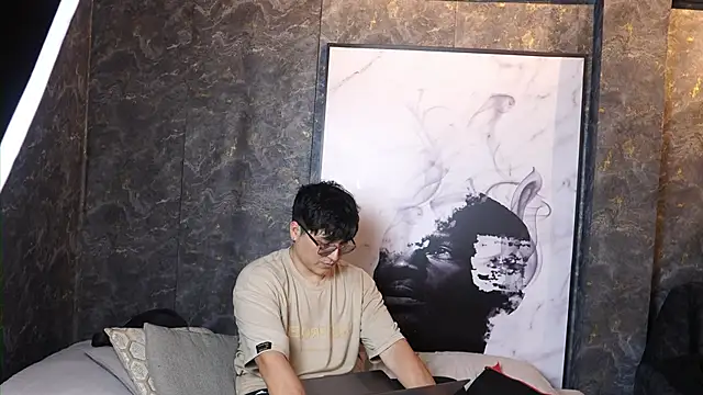 Mia and Belmonth online show from April 11, 2026, 6:55 pm