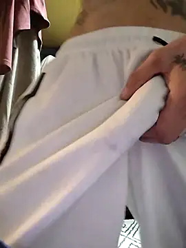 Snapshot of th_sillva chatting on March 4, 2026, 2:36 pm th sillva online show from March 4, 2026, 2:36 pm