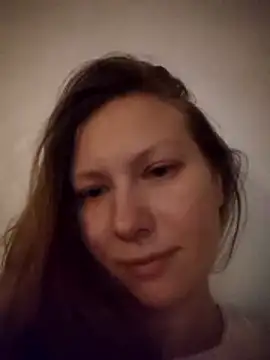 August Shine online show from April 1, 2026, 6:16 pm