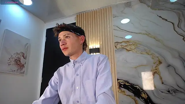  Santi2 online show from March 6, 2026, 8:04 pm