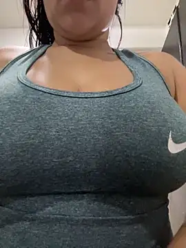 veronica  olsonn online show from March 29, 2026, 12:56 am