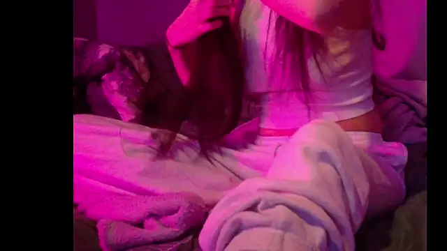 DesireQueen69 online show from April 4, 2026, 9:10 pm